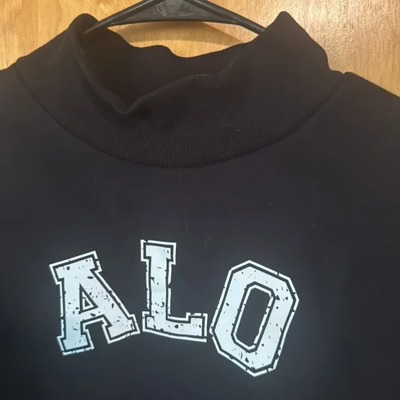 RARE BRAND NEW Alo yoga mock neck pullover - Picture 2 of 5